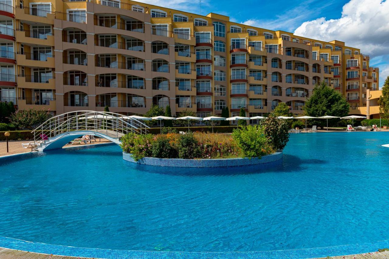 Menada Grand Resort Apartments Aheloy Exterior foto