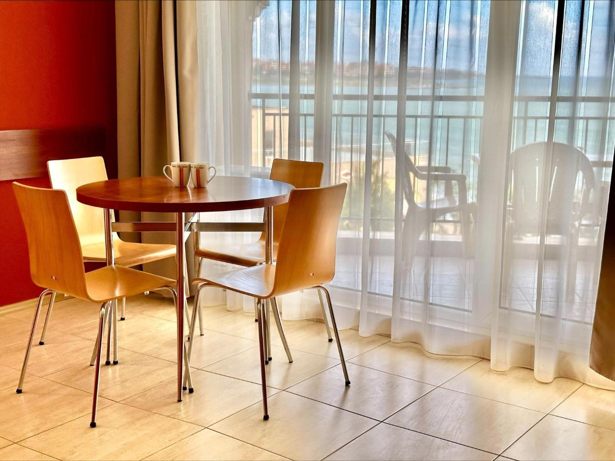 Menada Grand Resort Apartments Aheloy Zimmer foto